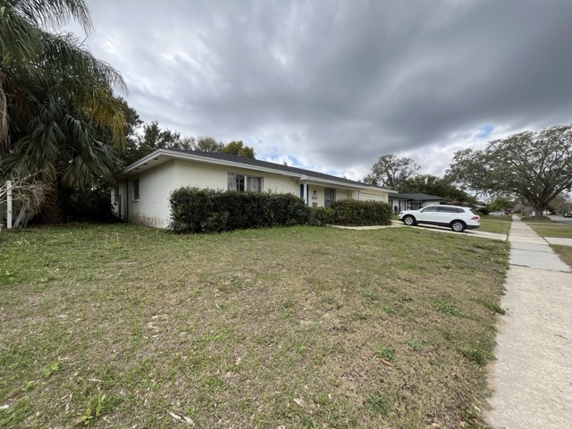 Brenda Dr exterior angle before